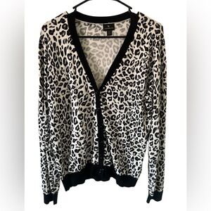 {Worthington} Black, Grey and White Animal Cheetah Print Cardigan Women’s Large